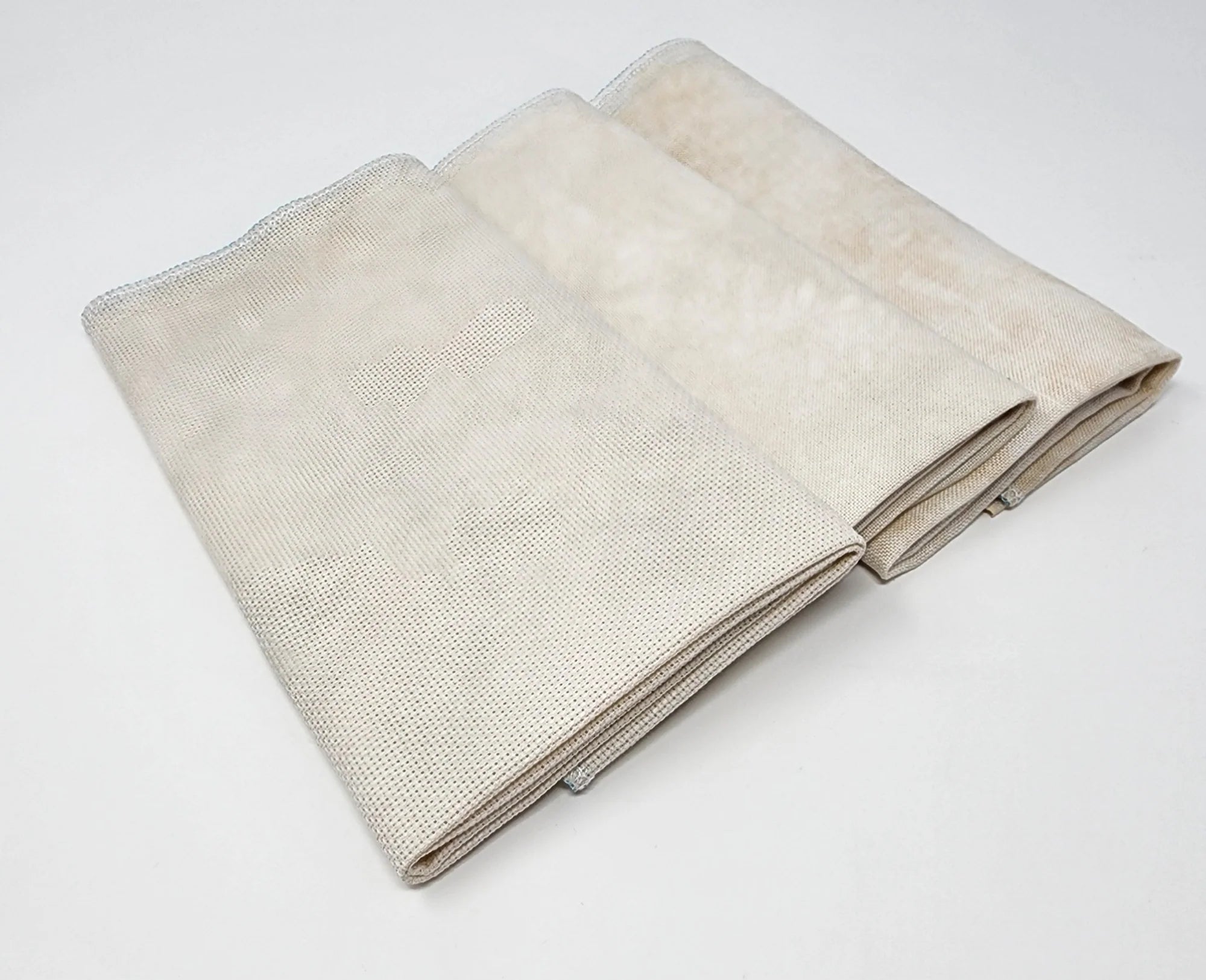 BeStitchMe - Hand Dyed Linen Sugar Cream Pie