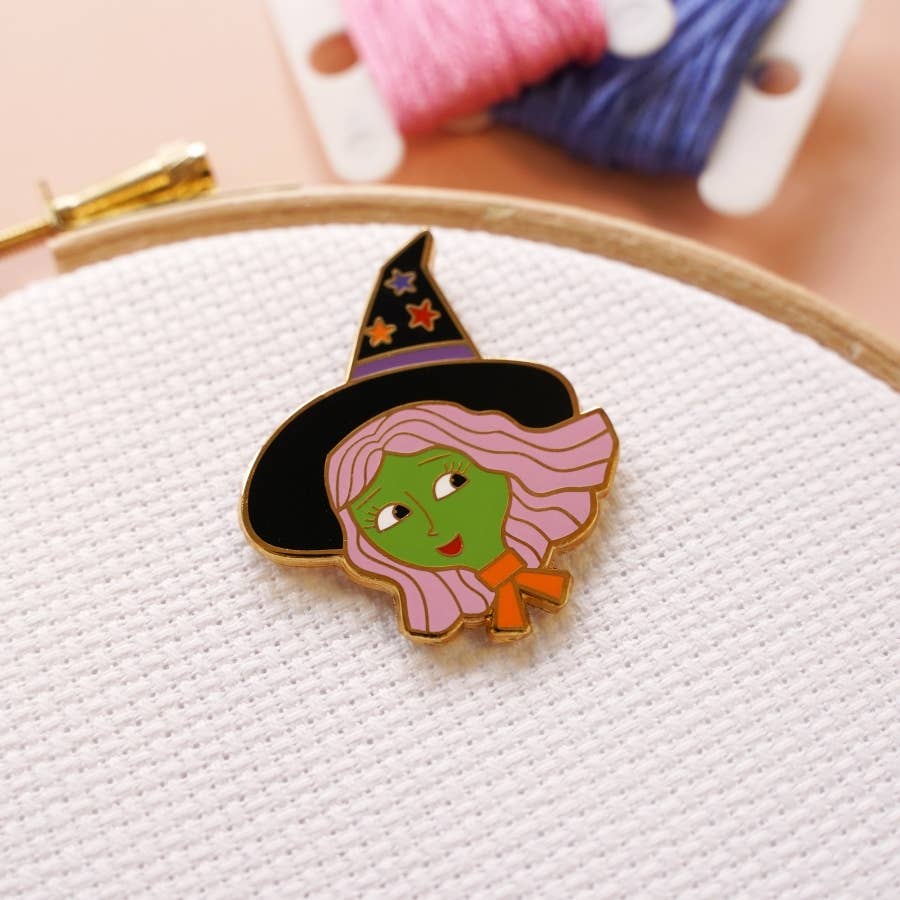 Witch Magnetic Needle Minder