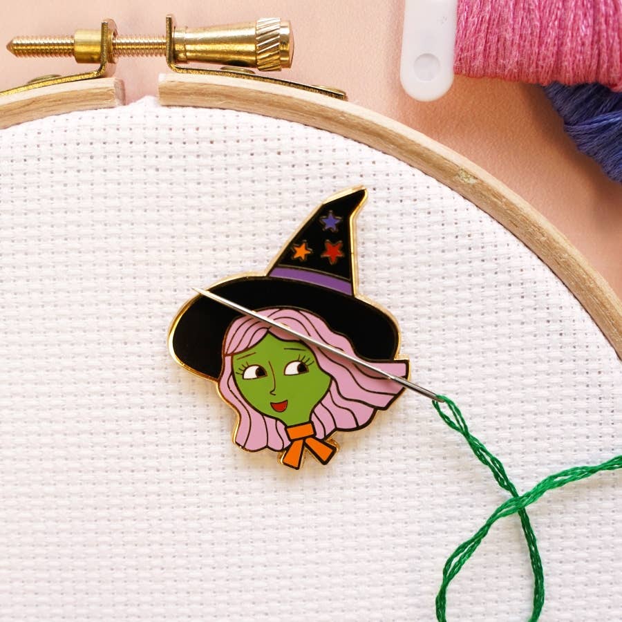 Witch Magnetic Needle Minder