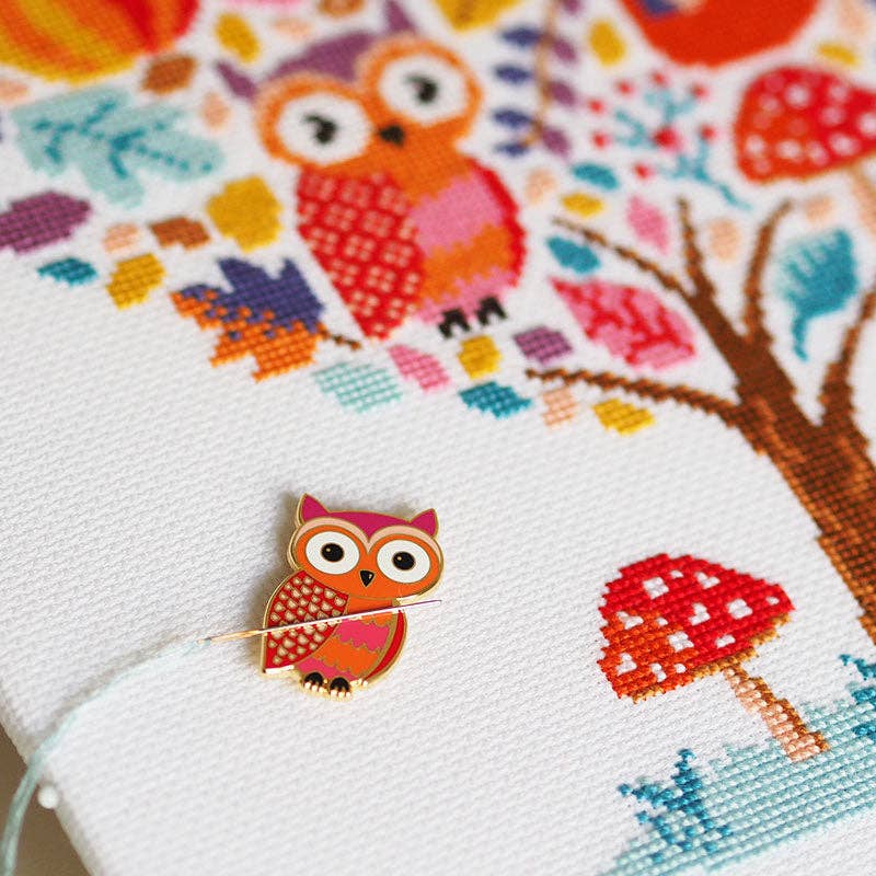 Owl Magnetic Needle Minder: Owl needle minder only