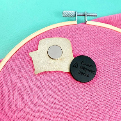 Stitch And Bitch Needle Minder