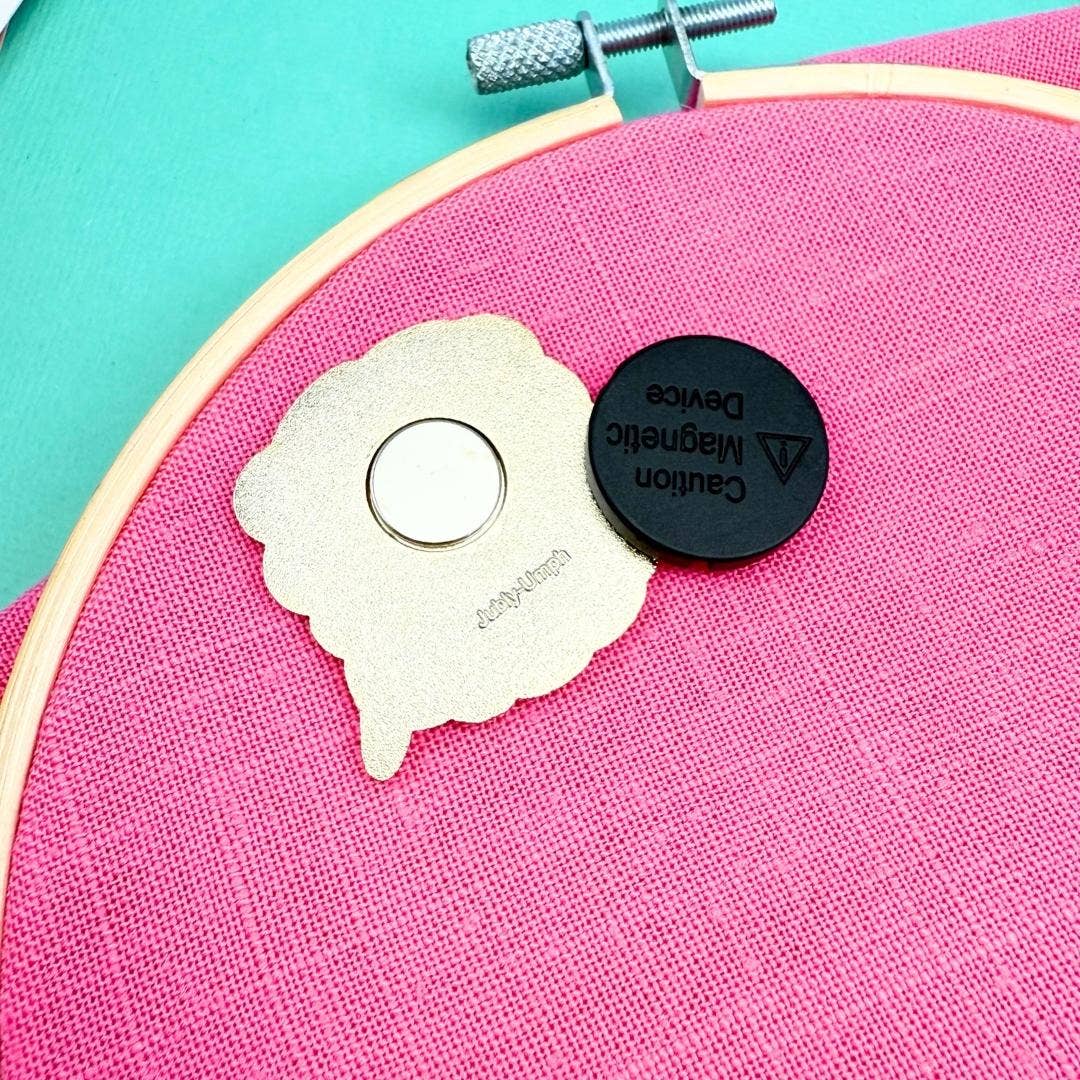 Obsessively Making Stuff Needle Minder