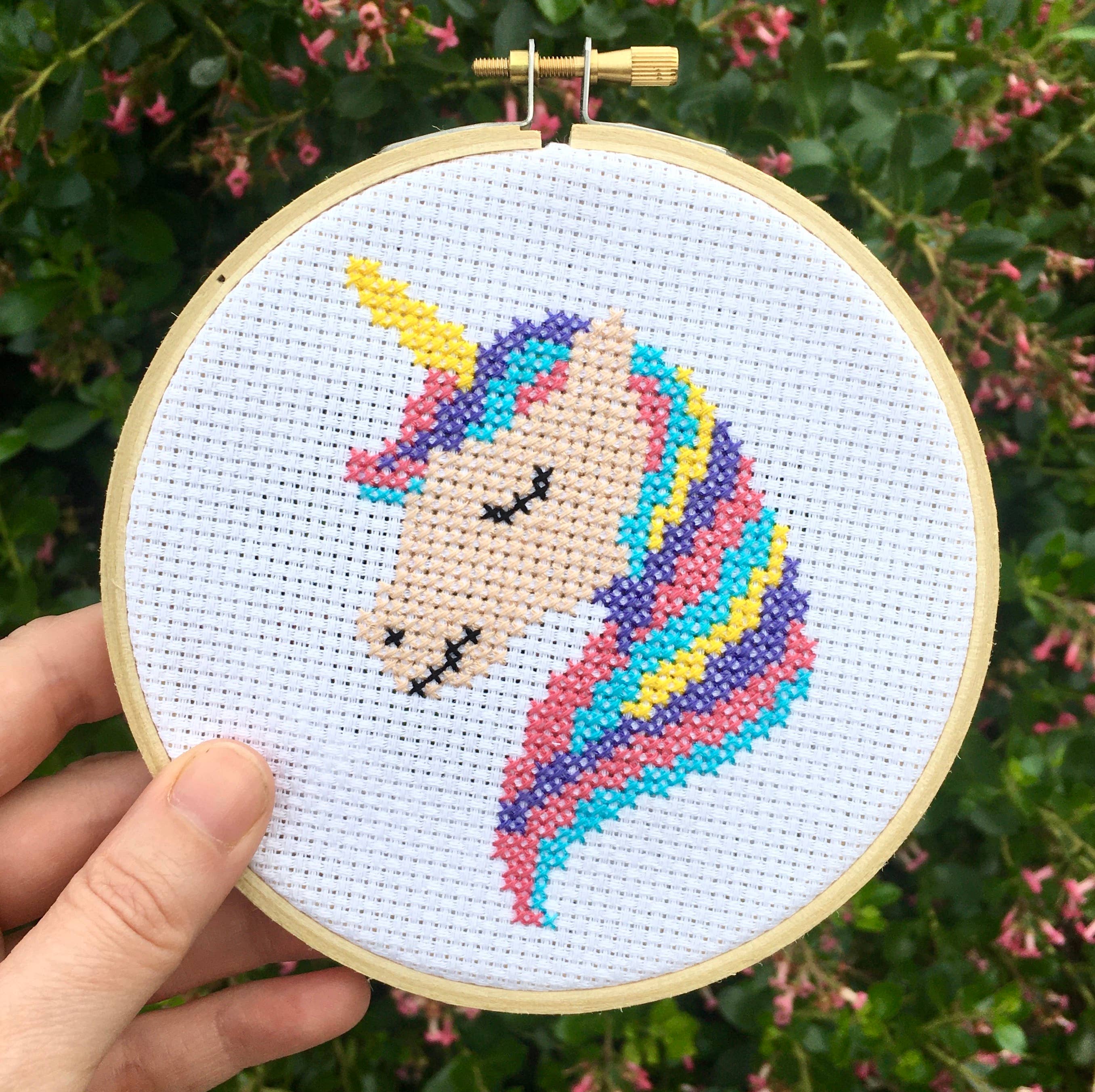 Unicorn Cross Stitch Kit: Without embroidery hoop