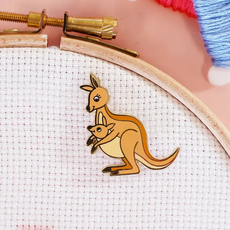 Kangaroo Magnetic Needle Minder