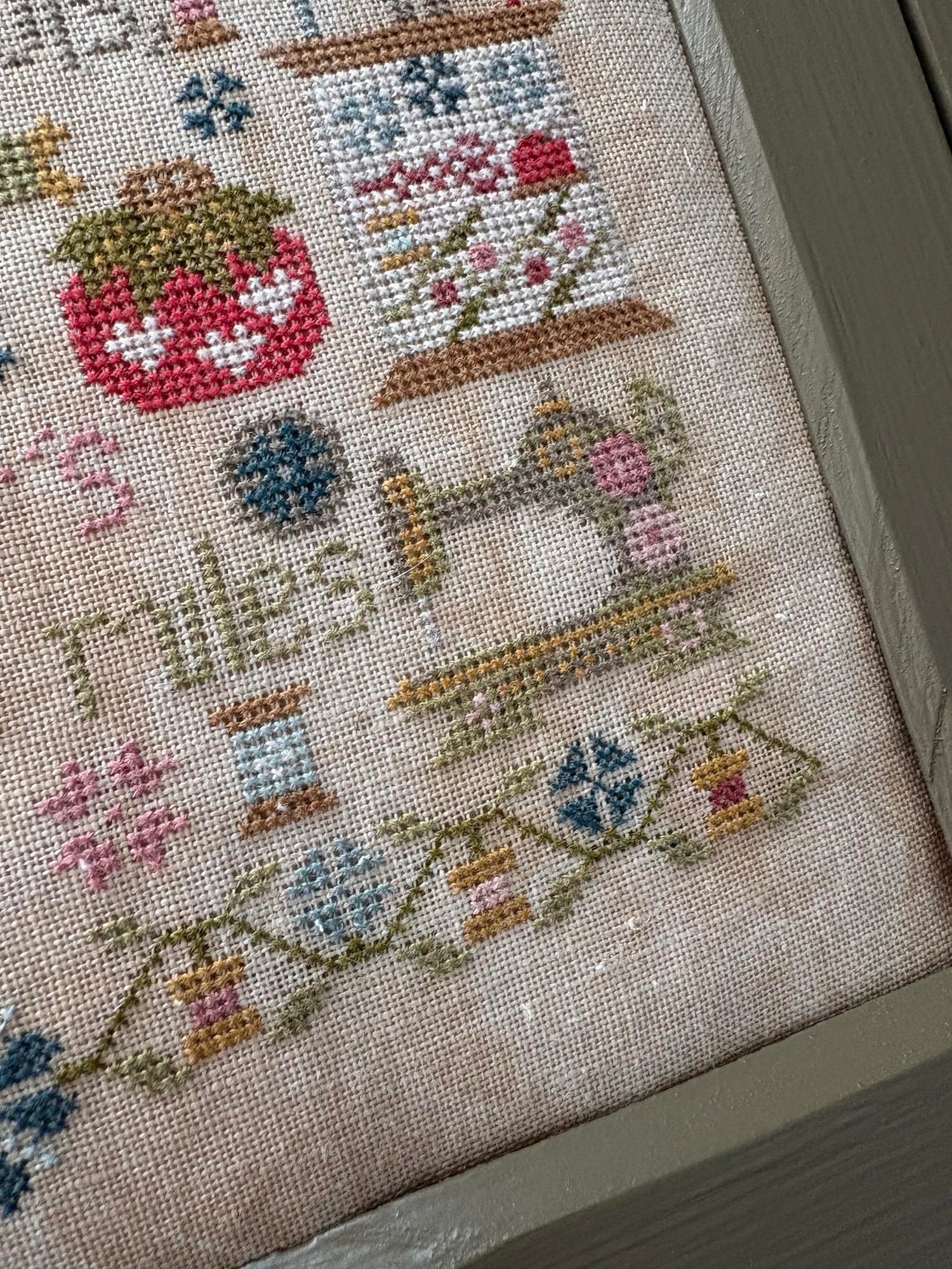Pansy Patch Quilts and Stitchery - A Stitcher&