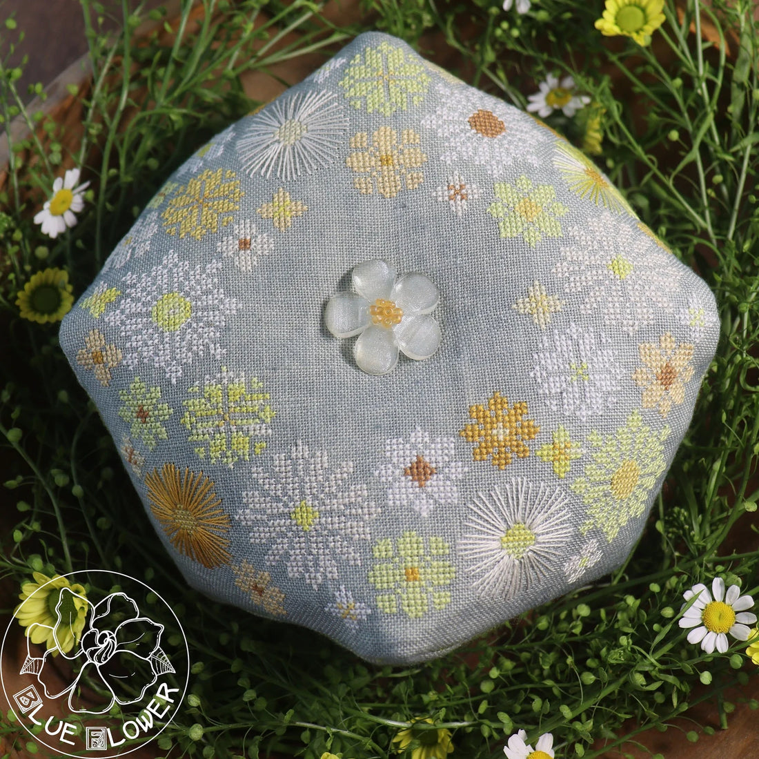 The Blue Flower - Daisy Crown Biscornu