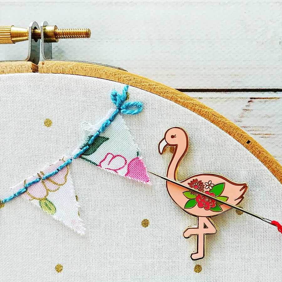 Flossie the Flamingo Needle Minder