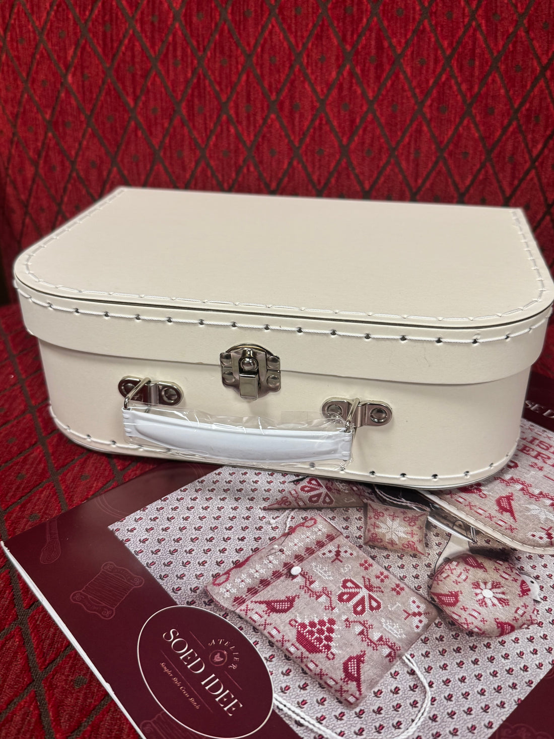 Suitcase Gift Box - Cream