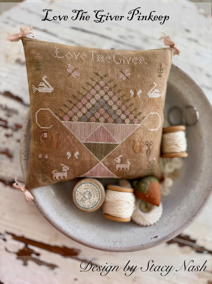 Stacy Nash - Love the Giver Pinkeep