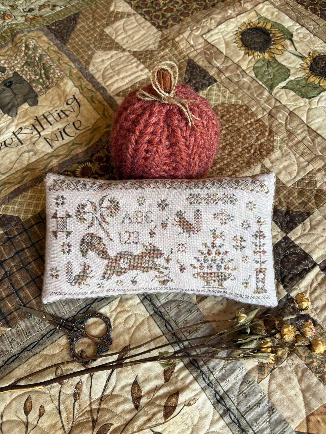 Pansy Patch Quilts and Stitchery - Sassy Squirrel Pinkeep