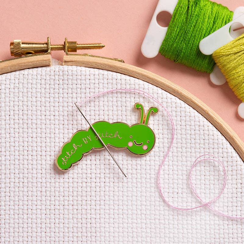 Caterpillar Magnetic Needle Minder: Caterpillar needle minder only