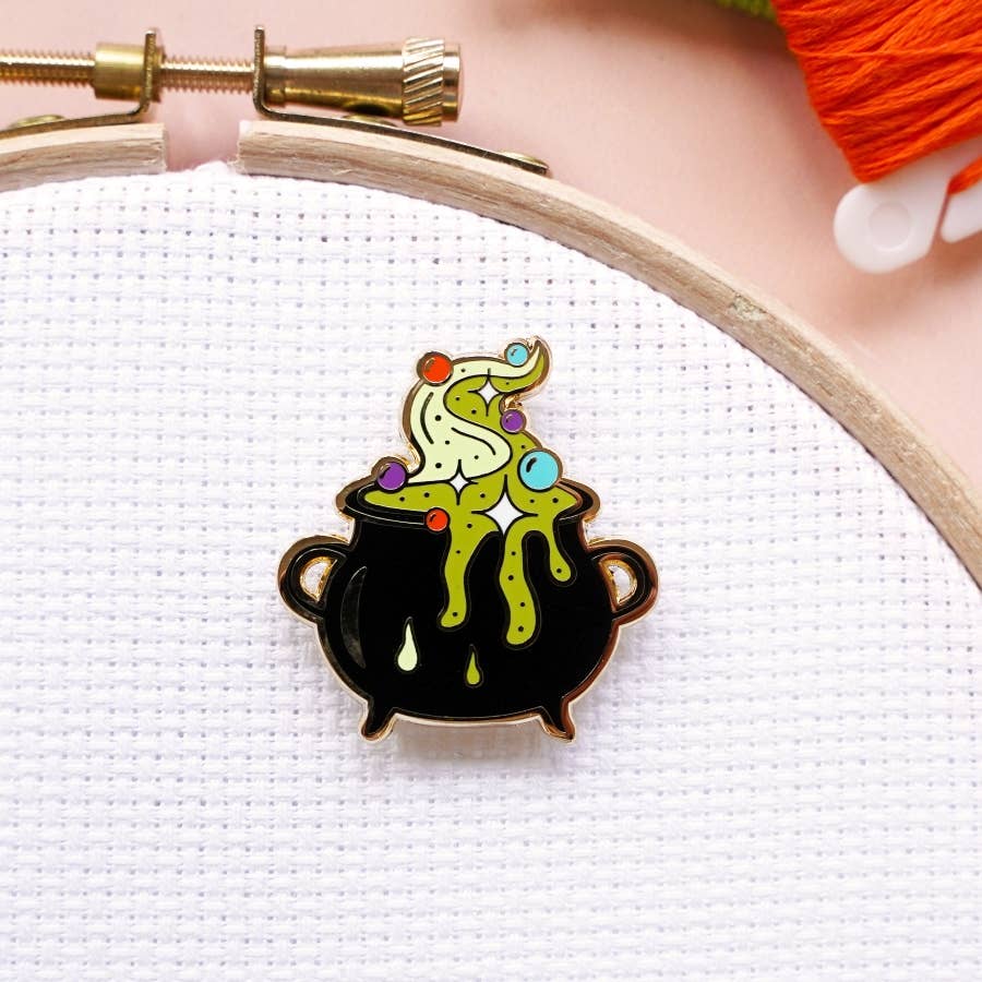 Cauldron Magnetic Needle Minder