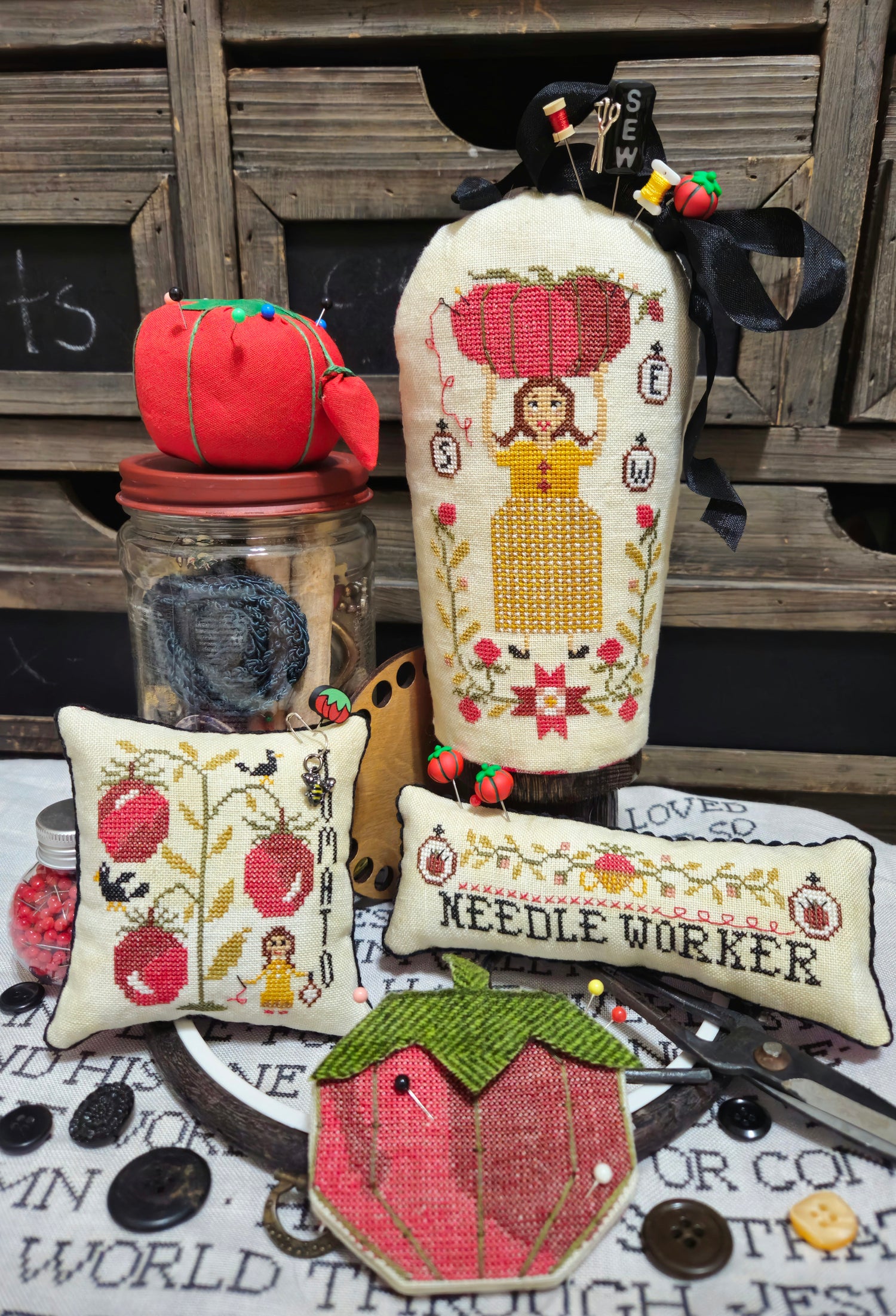 Quaint Rose Needlearts -Needle Thieves
