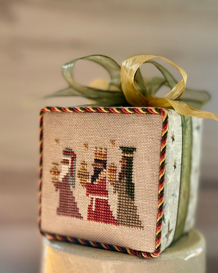 Nativity frill - Heart in Hand