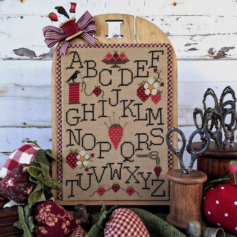 Puntini Puntini - Strawberry Alphabet Sampler